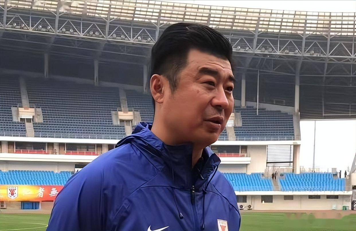 泰达主场惨败鲁能，球员状态下滑阻碍征程的简单介绍