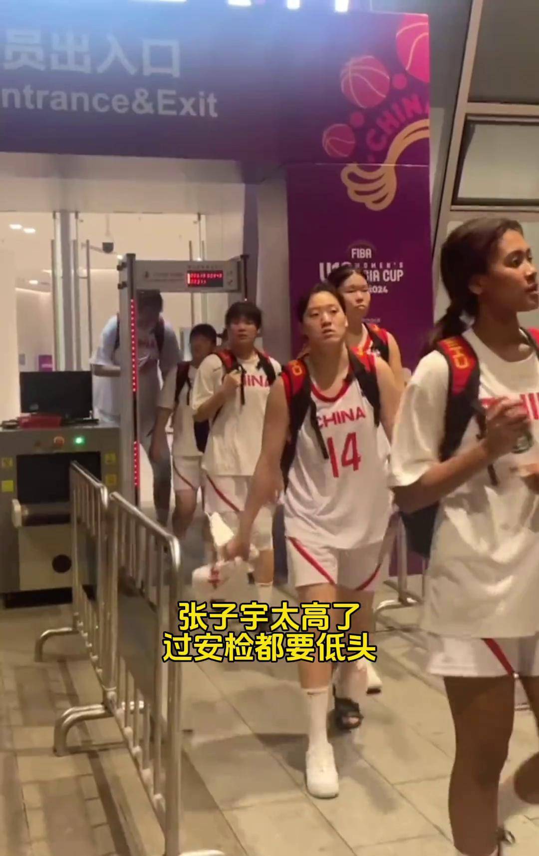 大家对张子宇期待太高了，防守是她最大短板的简单介绍