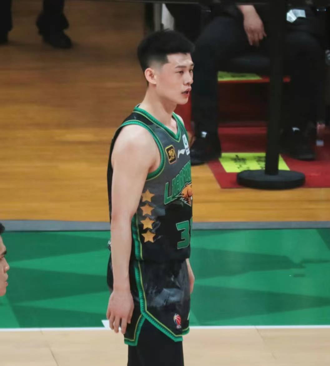 心不在焉！布朗12中1广厦亚冠不敌蒙古联赛冠军