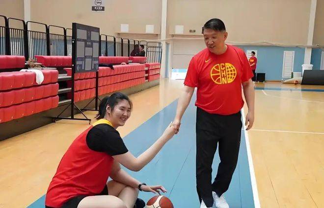 张子宇适应速度&程度超出很多人预期回防速度慢的问题没有很明显的简单介绍